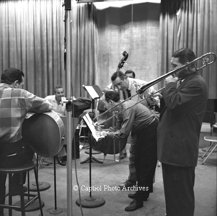Abe Lincoln conferring with Bobby Hackett